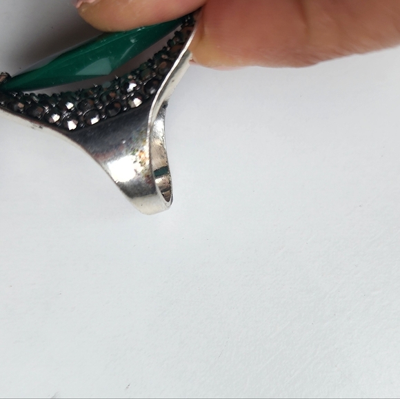 Elegant Green Silver Ring - Picture 6 of 11